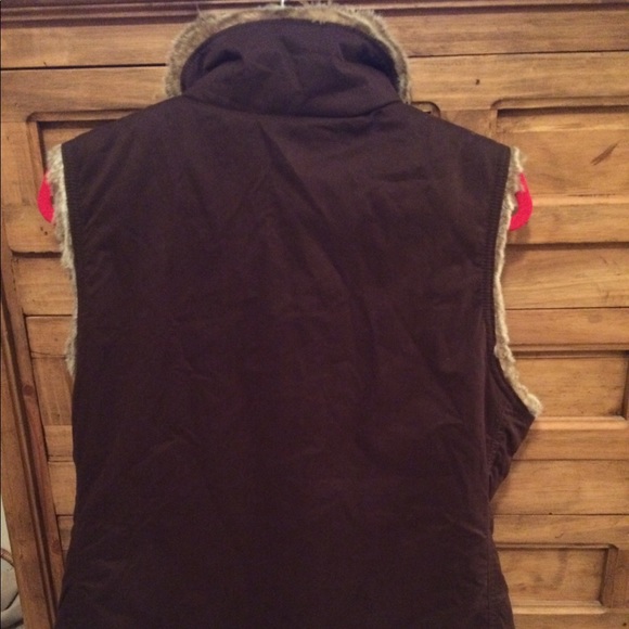 Gap reversible vest size L - Picture 2 of 7